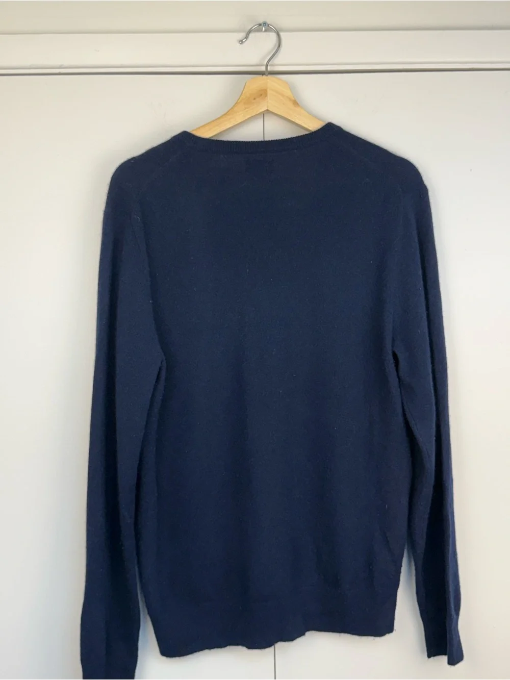 J.Crew Men's Navy 100% Cashmere V-Neck Sweater M